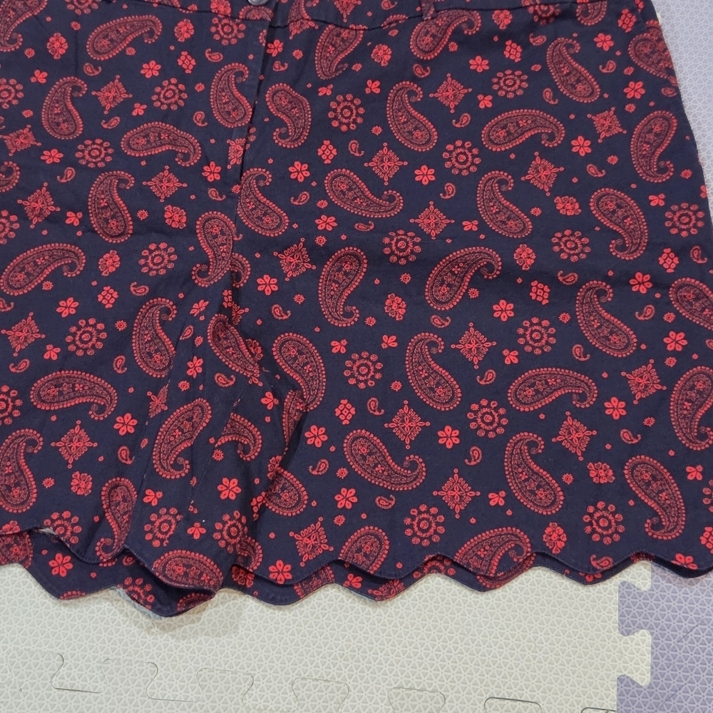 Talbots Women's Navy and Red Paisley Scallop-Trim Shorts Size 24W - Picture 10 of 12